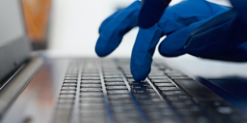 Medical gloves typing
